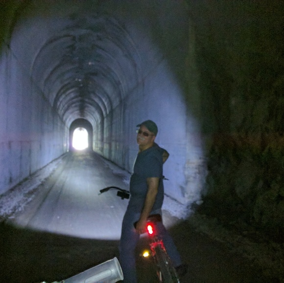 Meet your Posher, Laura - Picture 1 of 1